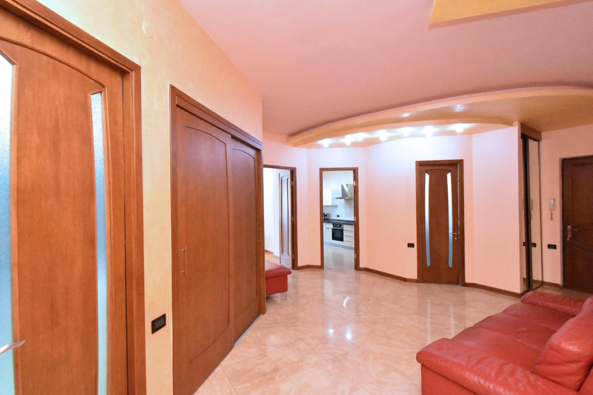 Amiryan Street, 3 Bedrooms Grand And Sunny Apartmet Am2711 Yerevan Luaran gambar