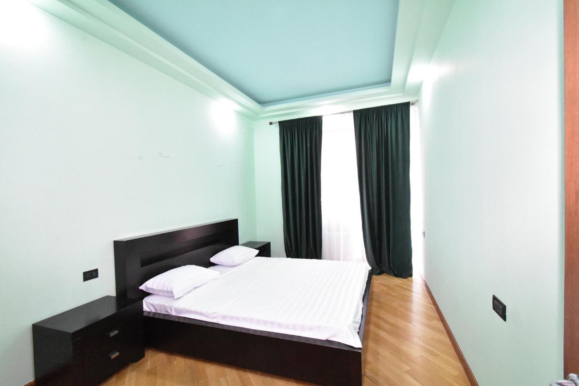 Amiryan Street, 3 Bedrooms Grand And Sunny Apartmet Am2711 Yerevan Luaran gambar